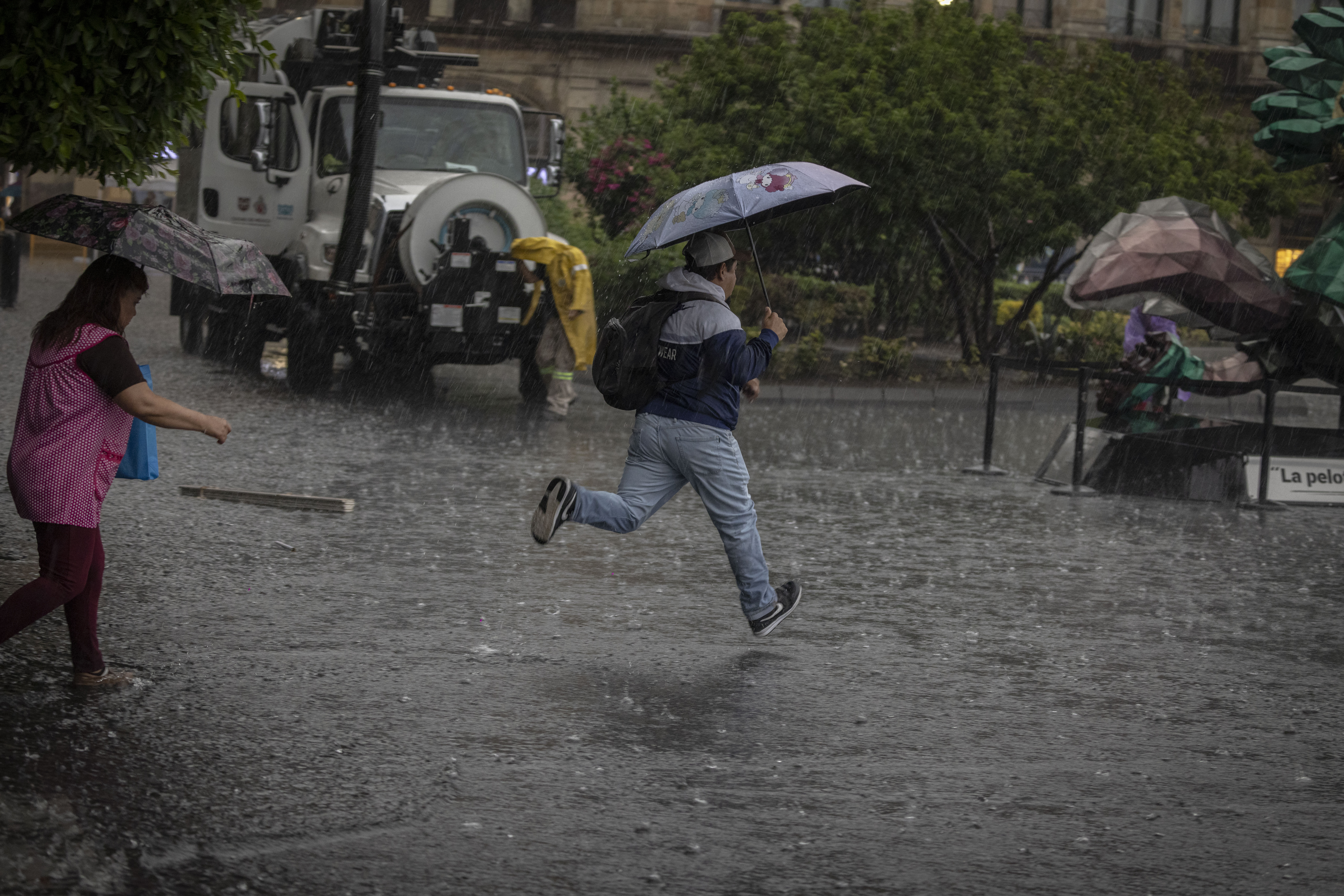 Continúan las fuertes lluvias en la capital. Foto: N+